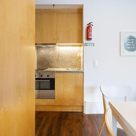 Host Wise - Modern Studios With Terrace - Walk Everywhere Porto Ruang foto
