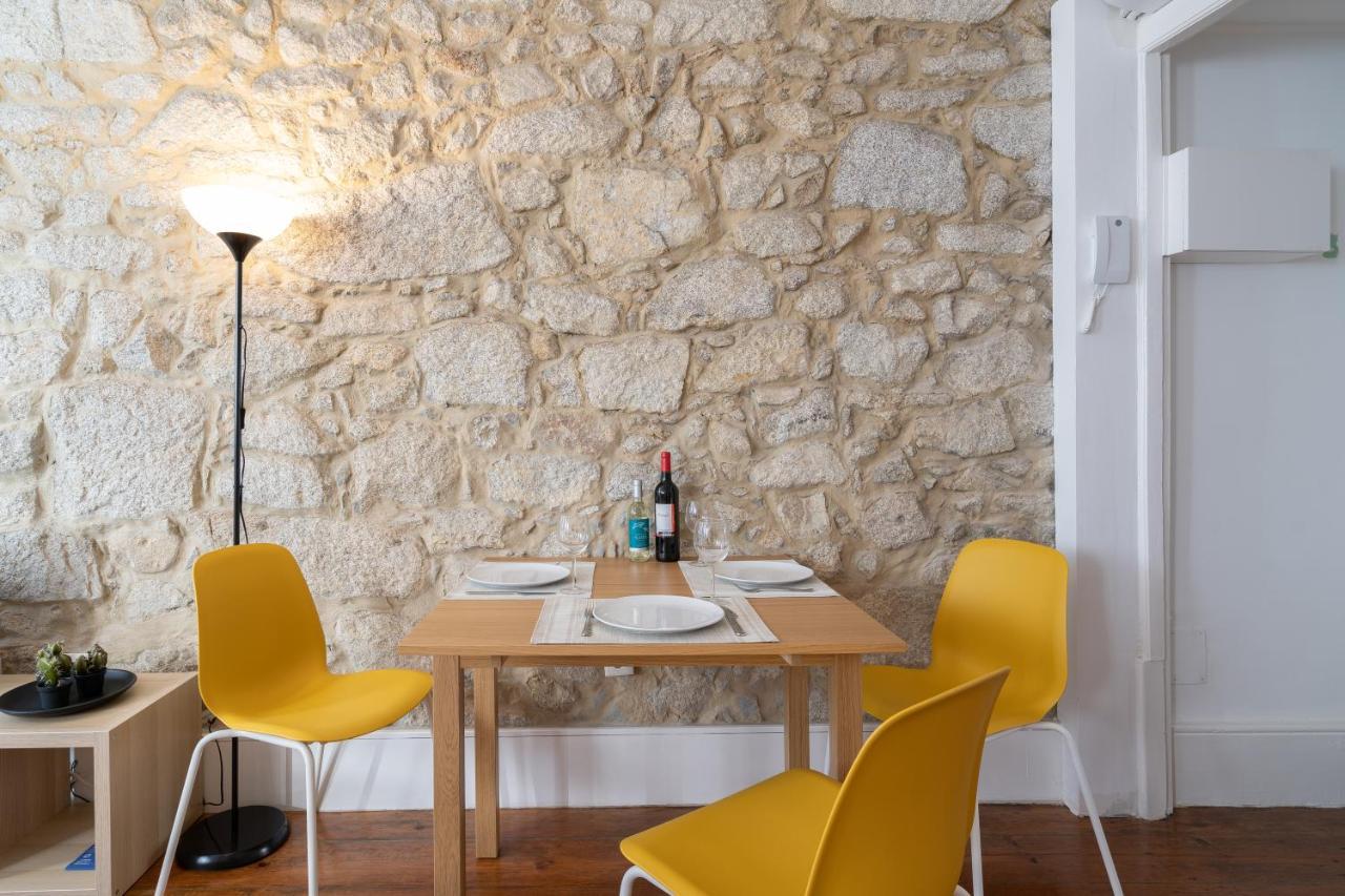 Host Wise - Modern Studios With Terrace - Walk Everywhere Porto Bagian luar foto