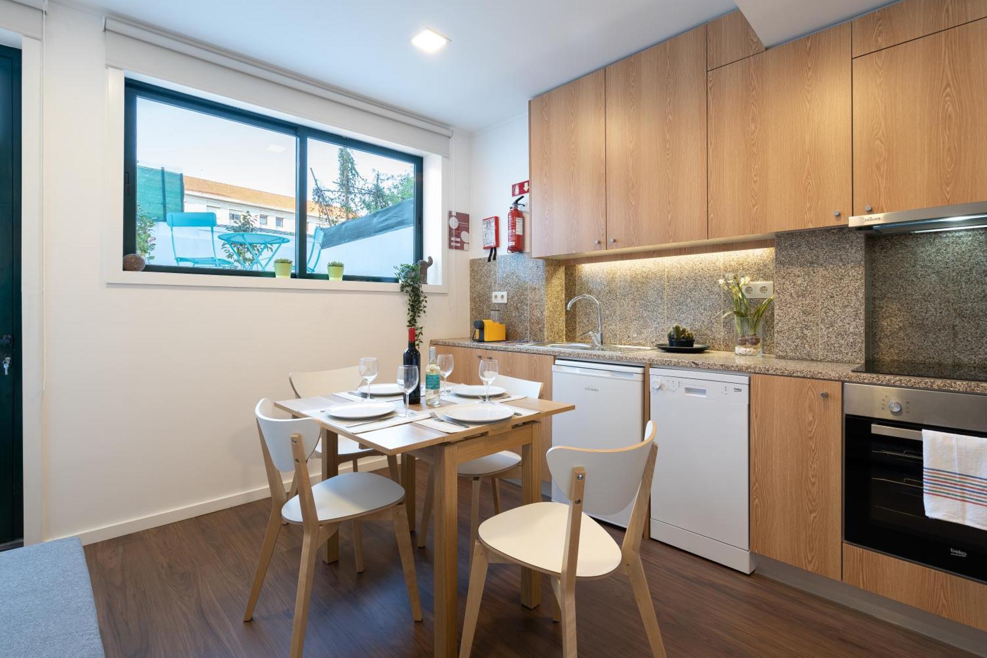 Host Wise - Modern Studios With Terrace - Walk Everywhere Porto Ruang foto
