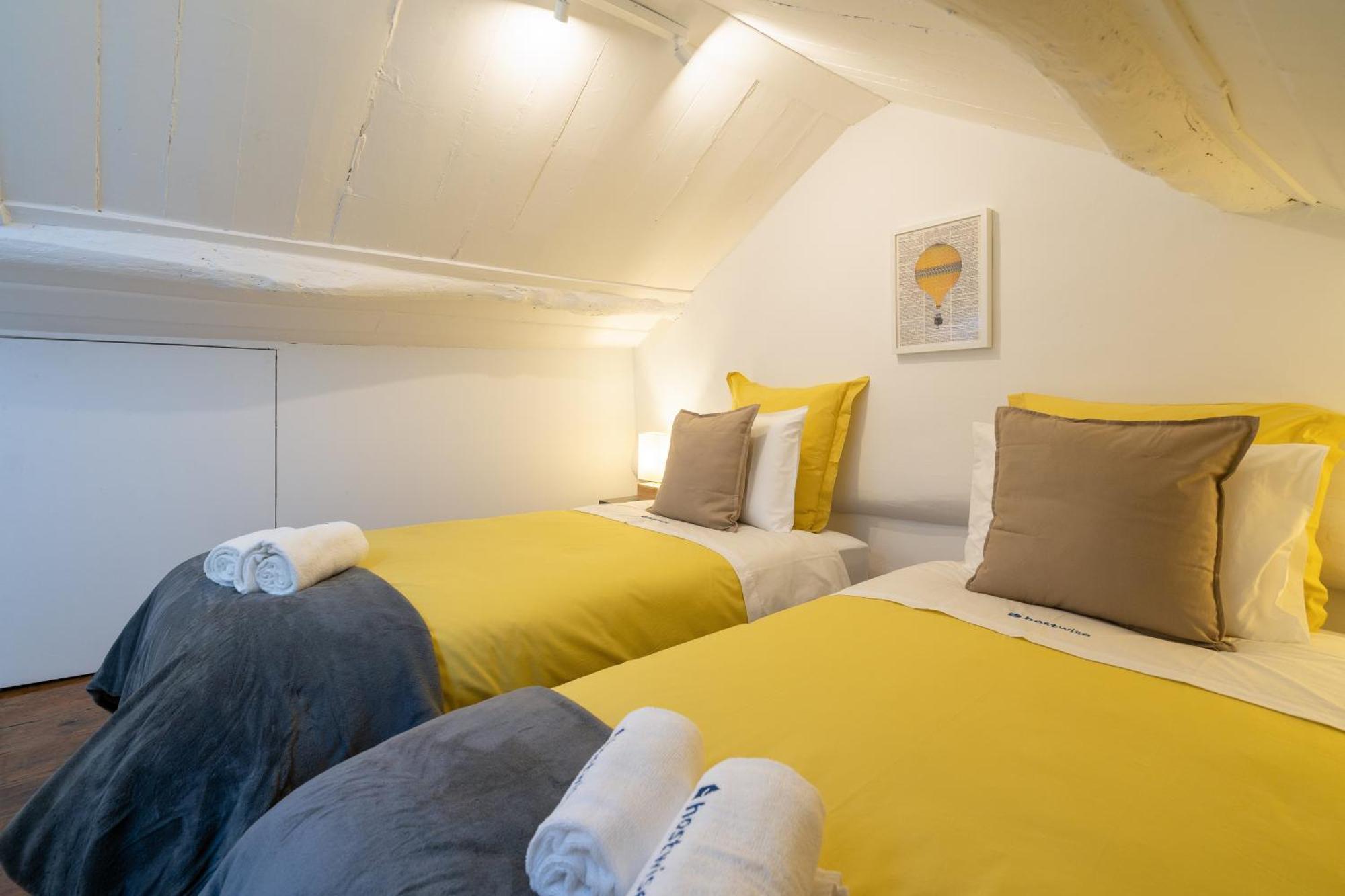 Host Wise - Modern Studios With Terrace - Walk Everywhere Porto Ruang foto